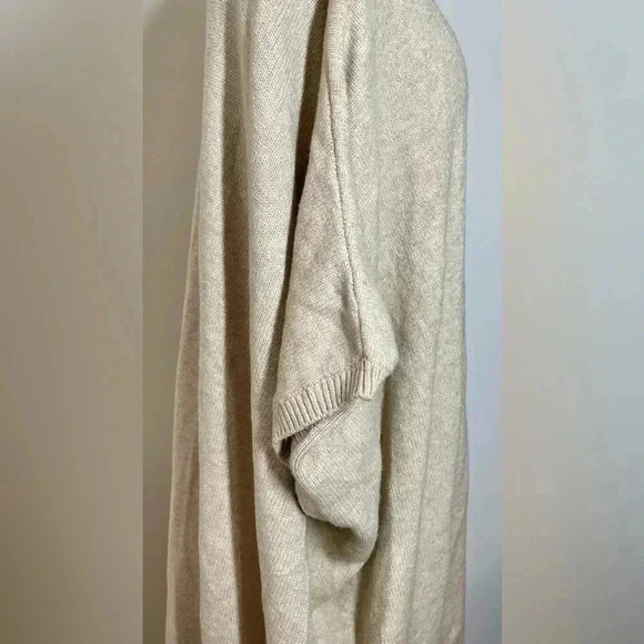 Chenille Sweater Jacket | Short Sleeve | Ribbed Hem & Cuffs | One Size - Picture 5 of 7